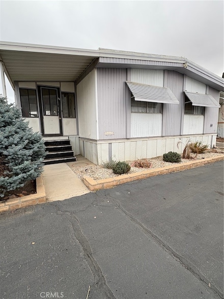 8655 Santa fe Ave E, Hesperia, CA 92345