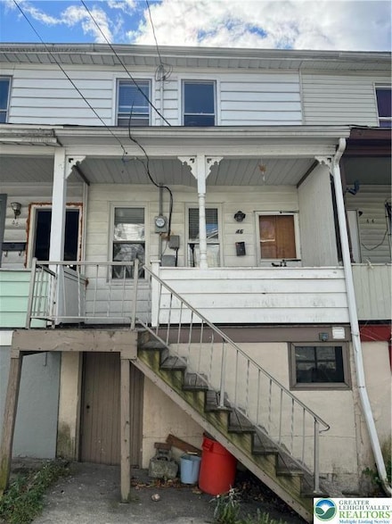 46 E Howard Ave, Coaldale, PA 18218