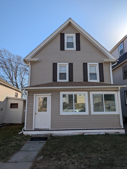 28 Ocean Ave, New London, CT 06320