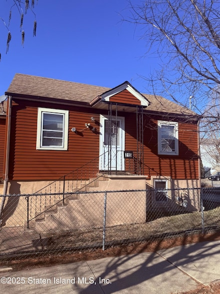 215 Colony Ave, Staten Island, NY 10306