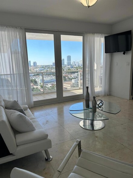 100 Lincoln Rd Unit PH14, Miami Beach, FL 33139