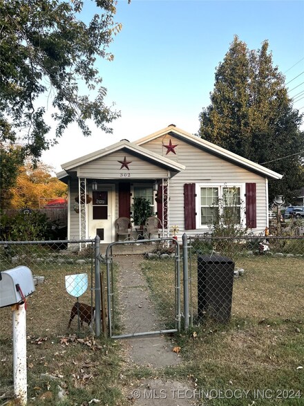 302 NE 5th Ave, Durant, OK 74701