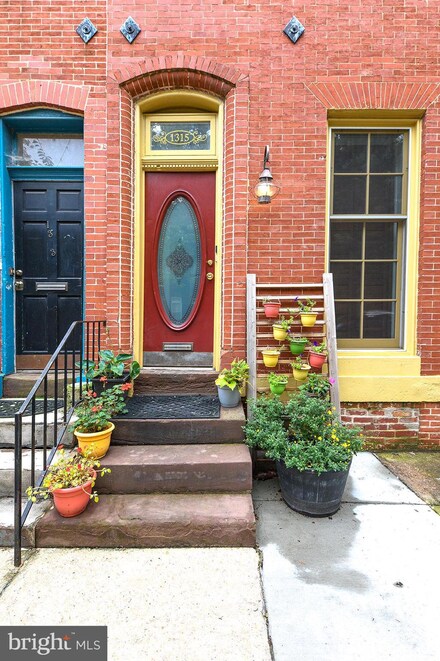 1315 Hollins St, Baltimore, MD 21223