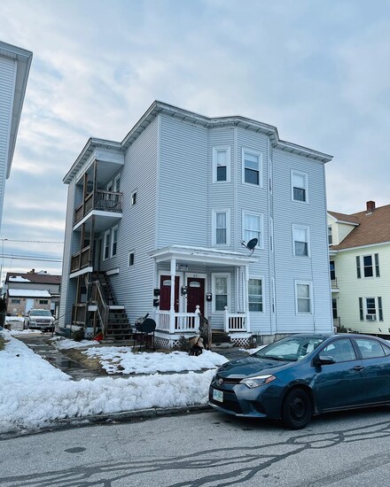 672 Rimmon St, Manchester, NH 03102