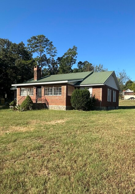 809 N Oakwood St, Rossville, GA 30741