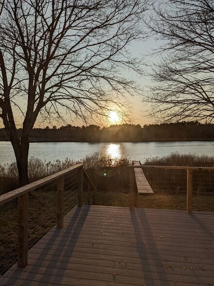 17 11th Ave, Wareham, MA 02571