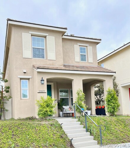 21571 Trail Blazer Ln, Escondido, CA 92029