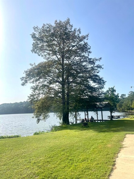 25624 Memory Rd, Andalusia, AL 36421