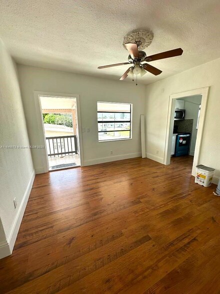 1770 NW 19th Terrace Unit L, Miami, FL 33125