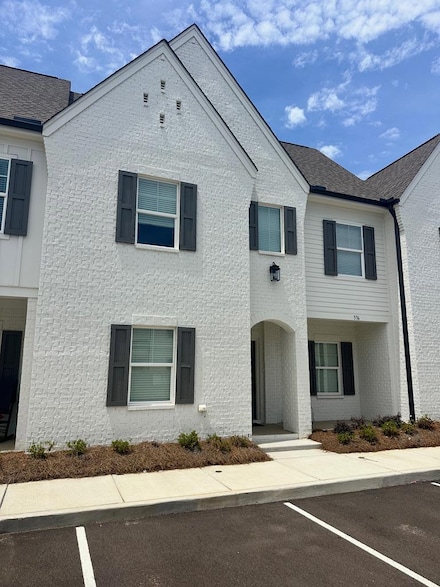 576 Meadow Ln, Oxford, MS 38655
