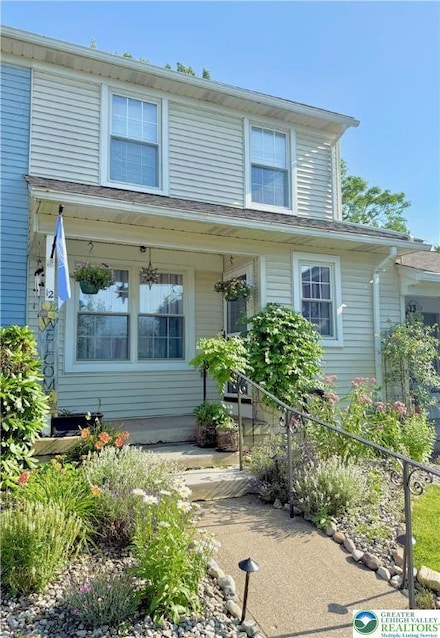 12 Concord Ct, Easton, PA 18040