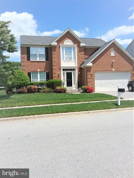 8100 Whittham Dr, Brandywine, MD 20613