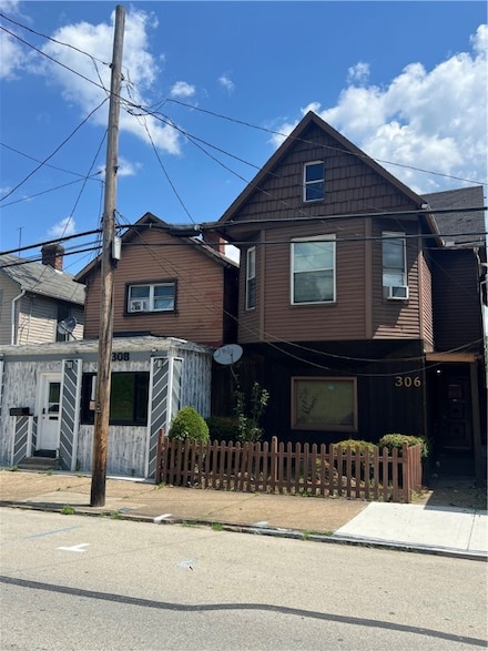 306 & 308 Fallowfield Ave, Charleroi Boro, PA 15022