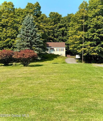 355 Bald Mountain Rd, Troy, NY 12180