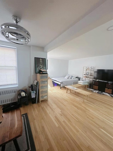 35-10 150th St Unit 4, Flushing, NY 11354