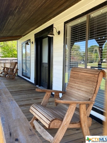 319 W Village Rd, Salado, TX 76571
