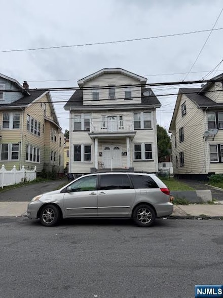 219 Renner Ave, Newark, NJ 07112