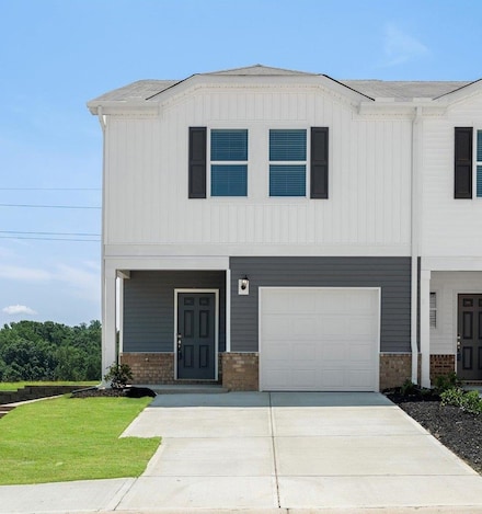 209 Cupid Ct, Greer, SC 29651