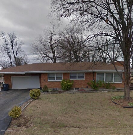 1819 Oehrle Dr, Louisville, KY 40216