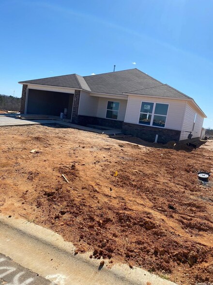 1177 Santa fe Trail, Bauxite, AR 72011