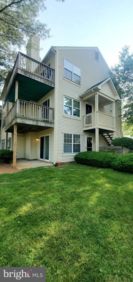 751A Cedar Crest Dr, Warrenton, VA 20186