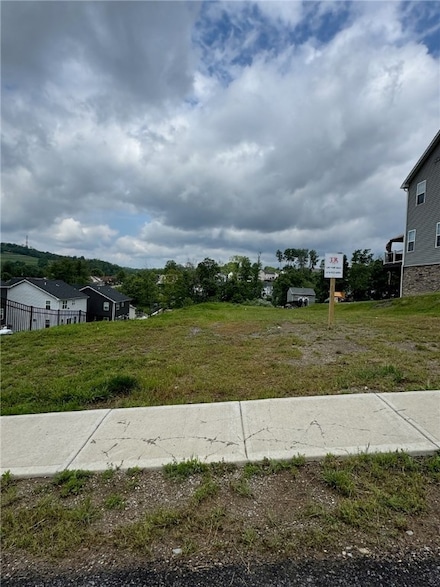 1002 Peak Dr, South Park Township, PA 15129