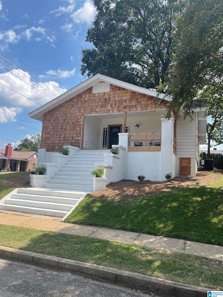 5825 5th Ct S, Birmingham, AL 35212