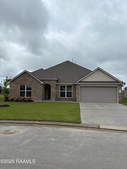 3415 Magnolia Cove Ct, Maurice, LA 70555