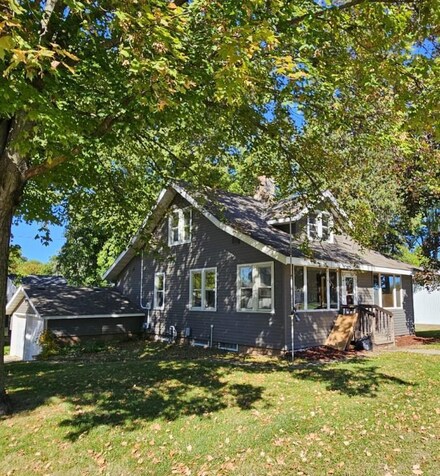 411 1st St, Albany, MN 56307