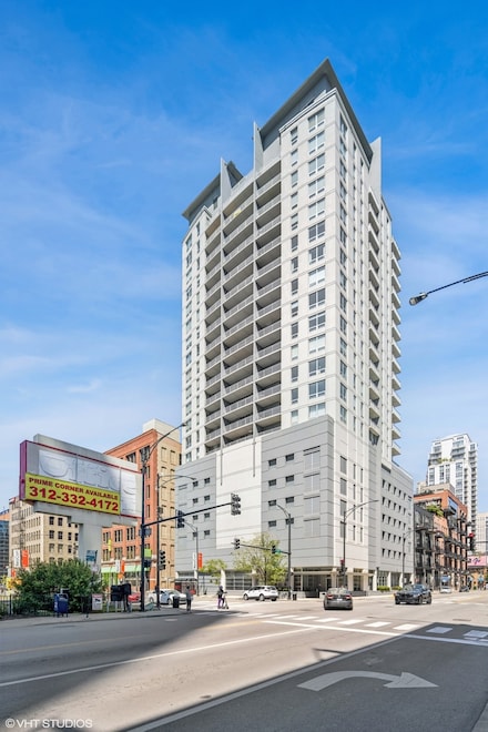 330 W Grand Ave Unit 1303, Chicago, IL 60654