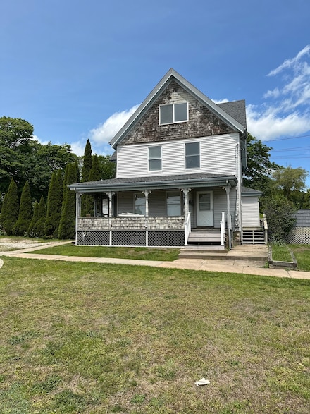 2 Clark St Unit 3, Pawcatuck, CT 06379