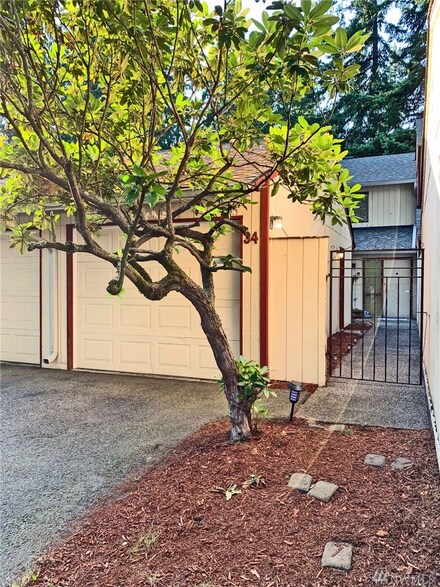 1500 Lake Park Dr SW Unit 34, Tumwater, WA 98512