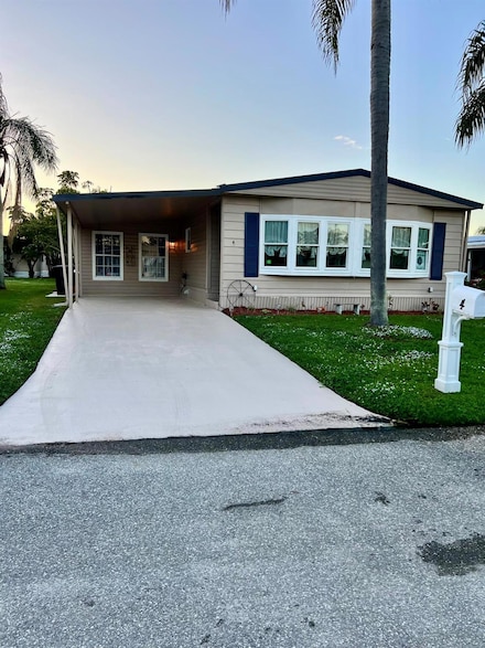 4 Montilla Way, Port St. Lucie, FL 34952