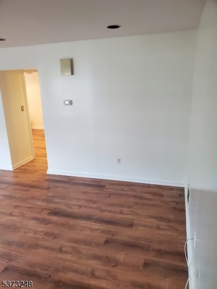 551 Clubhouse Ct, Union, NJ 07083