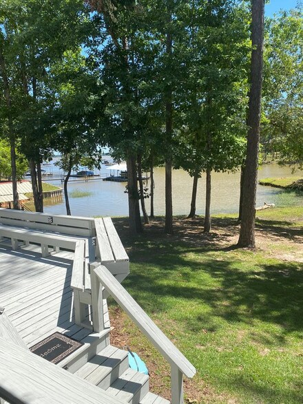 671 Englewood Dr, Abbeville, AL 36310