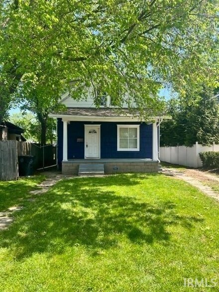 910 N Lawrence St, South Bend, IN 46617