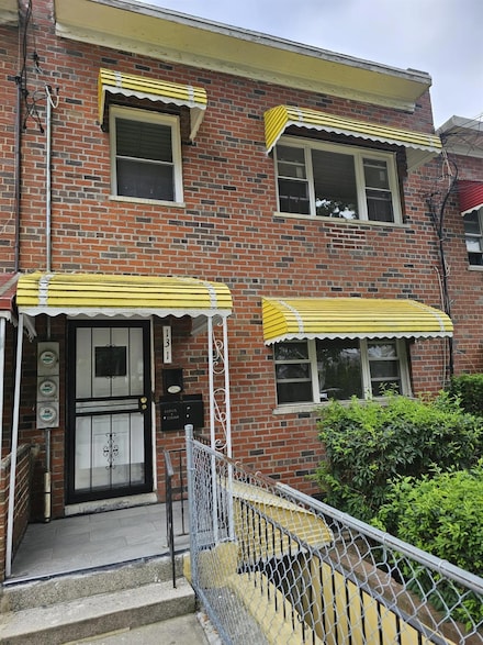 131 S 14th Ave Unit 2, Mount Vernon, NY 10550
