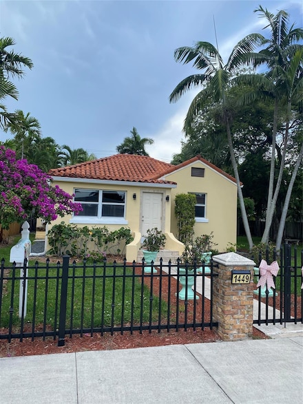 1449 Van Buren St, Hollywood, FL 33020