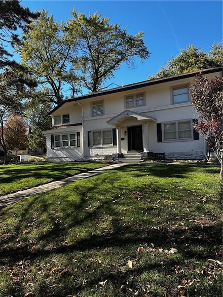 6142 Brookside Blvd, Kansas City, MO 64113