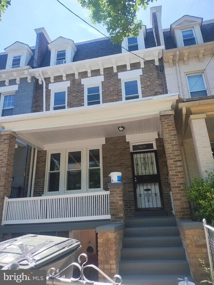 828 Allison St NW, Washington, DC 20011