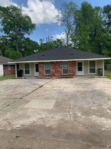 7065-7067 Meadow Park Avennue, Baton Rouge, LA 70810