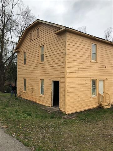 204 1st St SW, Hildebran, NC 28637