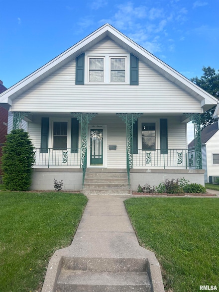 611 S 18th St, Quincy, IL 62301