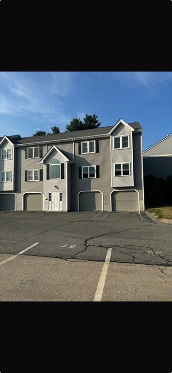 84 Tennis Plaza Rd Unit 58, Dracut, MA 01826