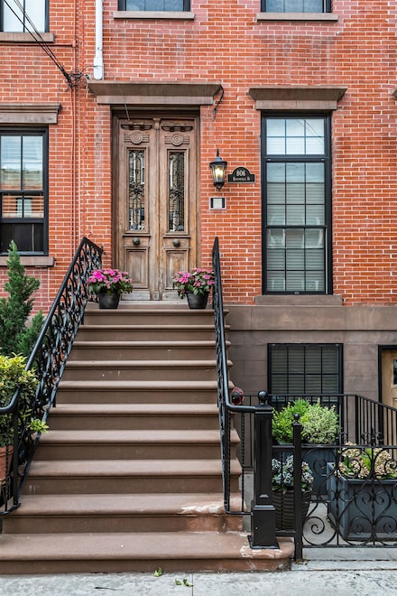 806 Bloomfield St Unit 2, Hoboken, NJ 07030