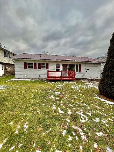 208 Frey Ave, Endicott, NY 13760