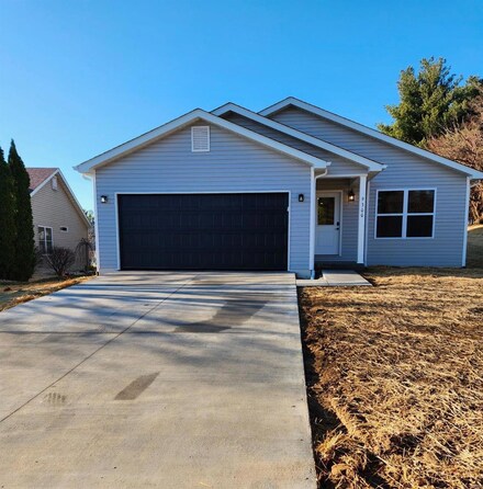 9300 Camfield Dr, Fairview Heights, IL 62208