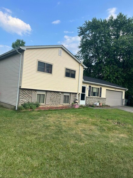 2879 Gravenhurst Ct, Columbus, OH 43231