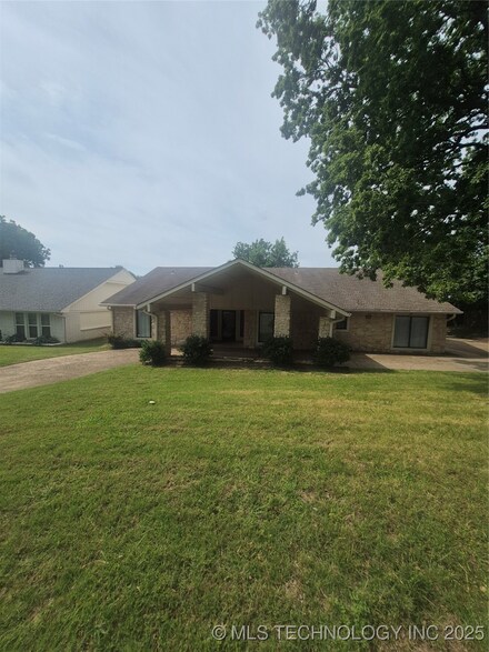 6506 E 89th Place, Tulsa, OK 74133