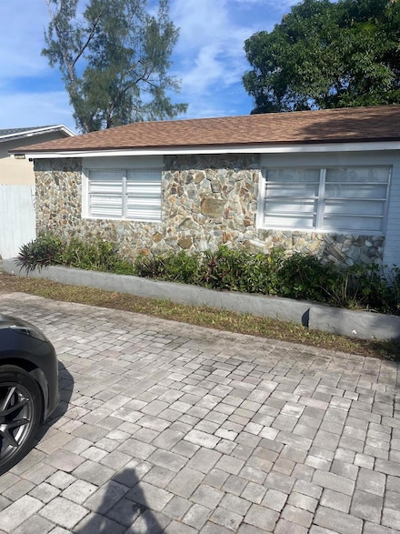 5706 Candlewood Ave, West Palm Beach, FL 33407